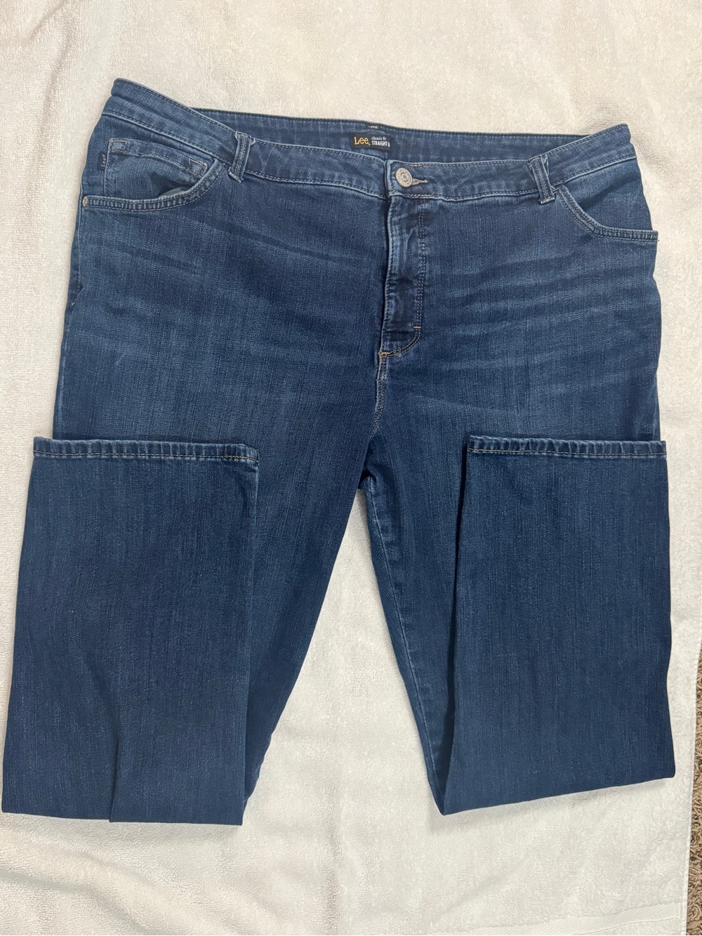 Lee Women's Straight Leg Jeans in Dark Blue